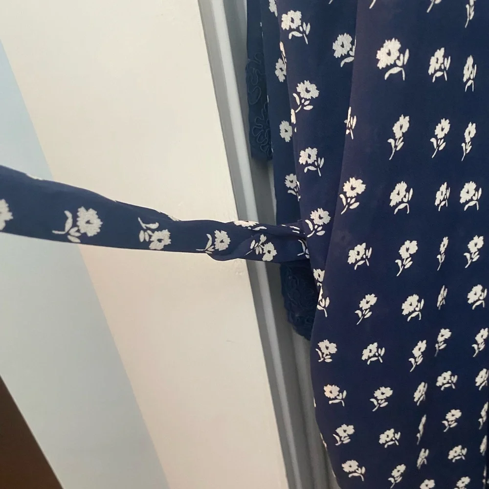 Valentino Vintage Navy & White Robe Small